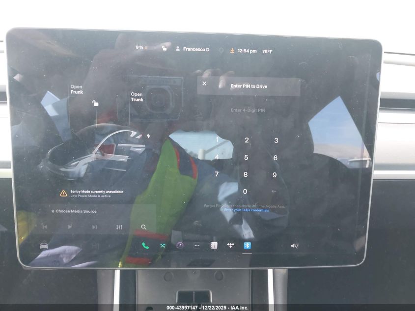 2018 Tesla Model 3 Long Range/Mid Range VIN: 5YJ3E1EA4JF006893 Lot: 43997147