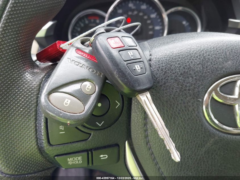 2014 Toyota Corolla Le Plus VIN: 5YFBURHE1EP025827 Lot: 43997164