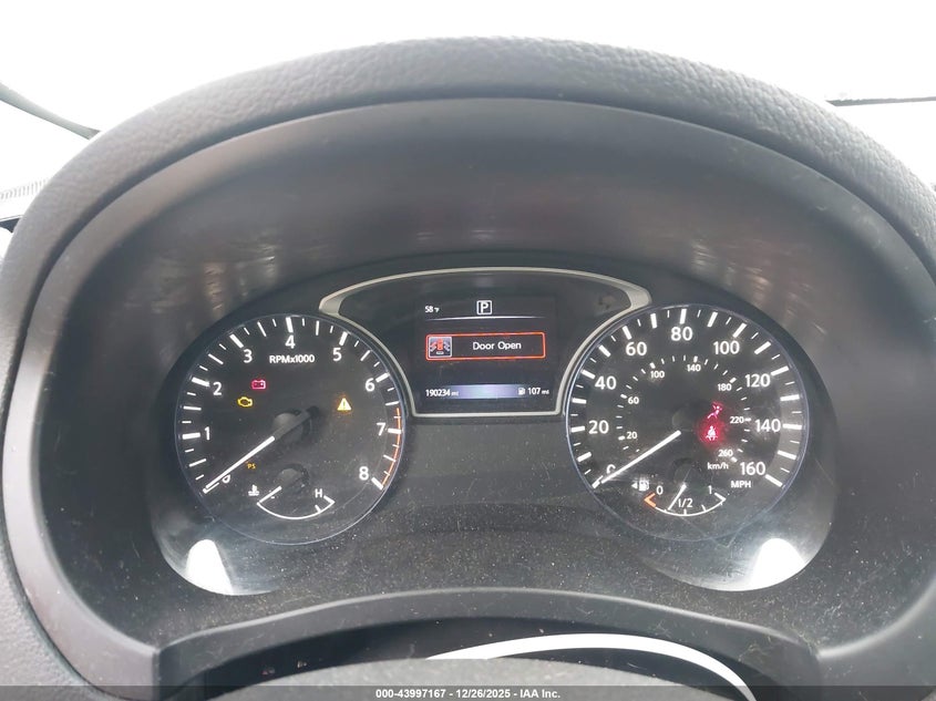 VIN 1N4AL3APXHN330340 2017 NISSAN ALTIMA 2.5 SR