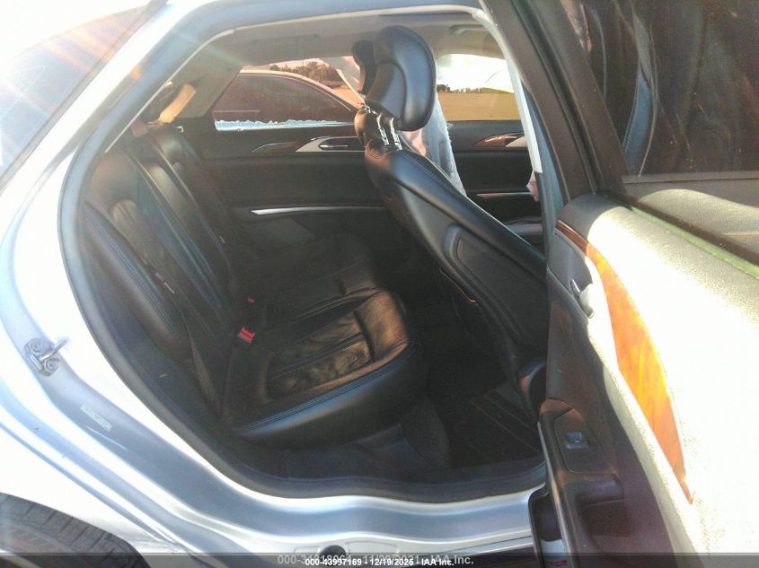 2016 Lincoln Mkz VIN: 3LN6L2J96GR614812 Lot: 43997169