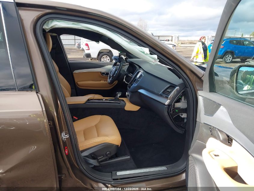 2017 Volvo Xc90 T5 Momentum VIN: YV4102XK7H1143215 Lot: 43997354