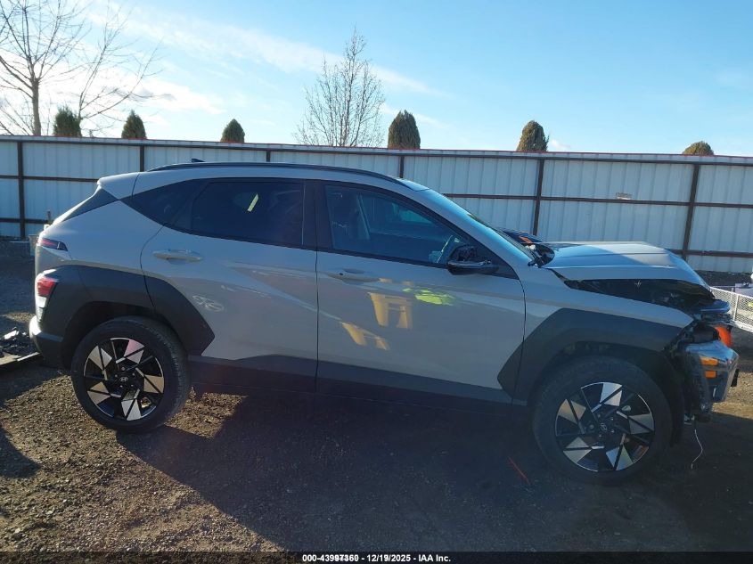 2024 Hyundai Kona Sel VIN: KM8HBCAB8RU121231 Lot: 43997360