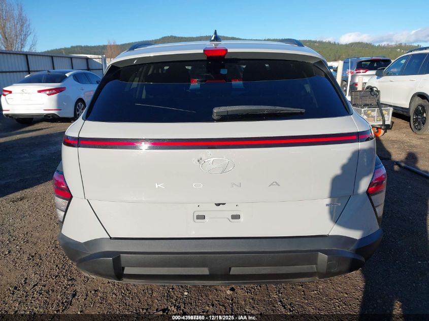 2024 Hyundai Kona Sel VIN: KM8HBCAB8RU121231 Lot: 43997360