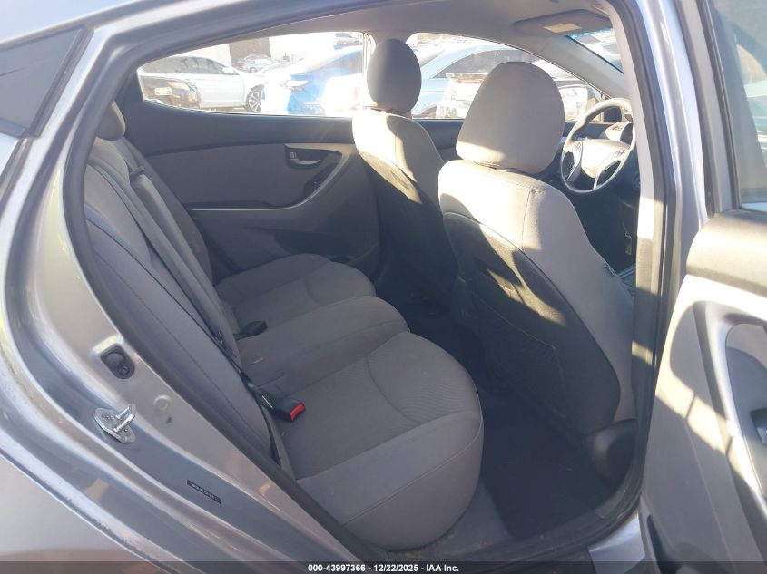 2016 Hyundai Elantra Se VIN: 5NPDH4AE7GH796111 Lot: 43997366