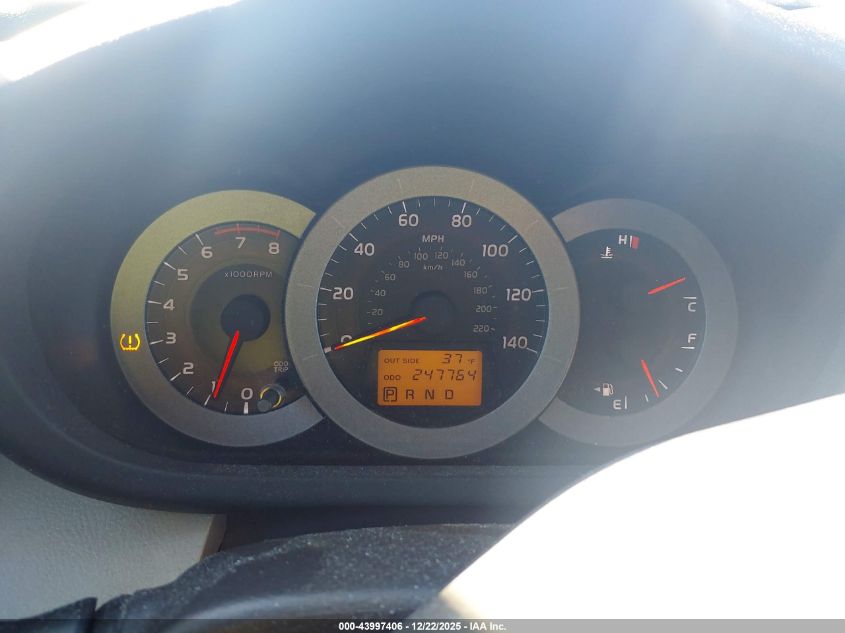 2007 Toyota Rav4 Limited VIN: JTMBD31V175074212 Lot: 43997406