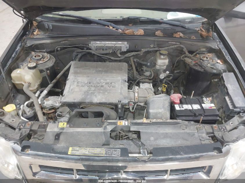 2010 Ford Escape Limited VIN: 1FMCU9EGXAKC93855 Lot: 43997428