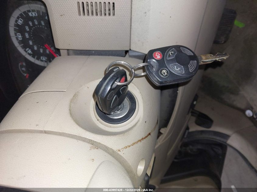 2010 Ford Escape Limited VIN: 1FMCU9EGXAKC93855 Lot: 43997428