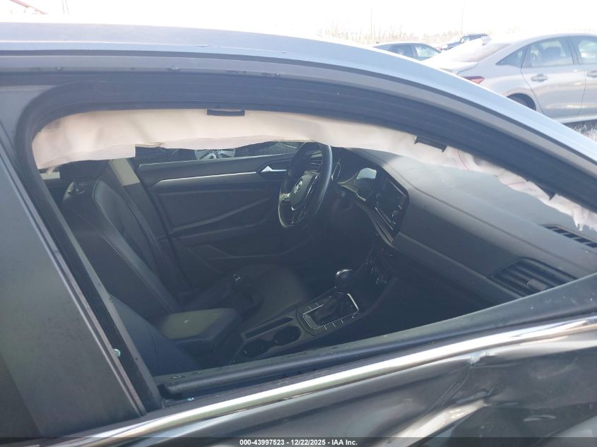 2019 Volkswagen Jetta 1.4T R-Line/1.4T S/1.4T Se VIN: 3VWCB7BU2KM236565 Lot: 43997523