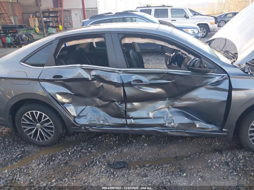 2019 Volkswagen Jetta 1.4T R-Line/1.4T S/1.4T Se VIN: 3VWCB7BU2KM236565 Lot: 43997523