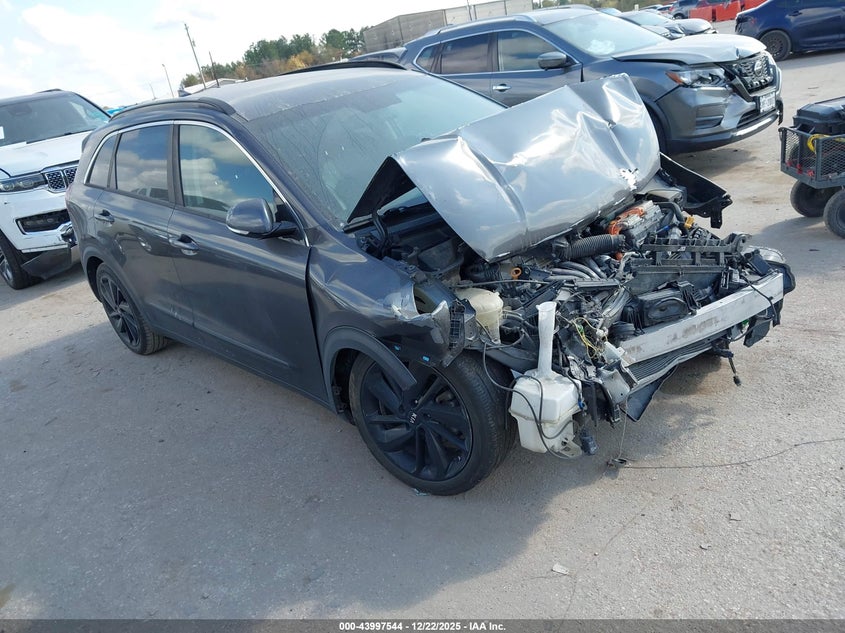 KNDCC3LC6J5161484 2018 Kia Niro Ex auction photo 1
