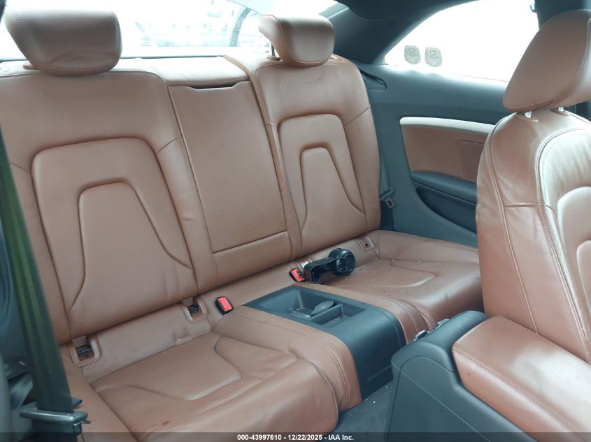 2011 Audi A5 2.0T Premium VIN: WAURFAFR5BA000877 Lot: 43997610