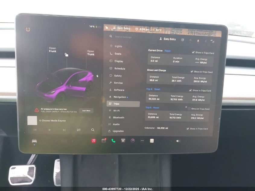 2022 Tesla Model Y Long Range Dual Motor All-Wheel Drive VIN: 7SAYGDEE6NF480132 Lot: 43997720