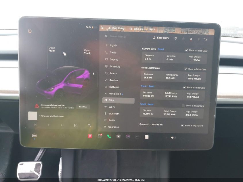 2022 Tesla Model Y Long Range Dual Motor All-Wheel Drive VIN: 7SAYGDEE6NF480132 Lot: 43997720