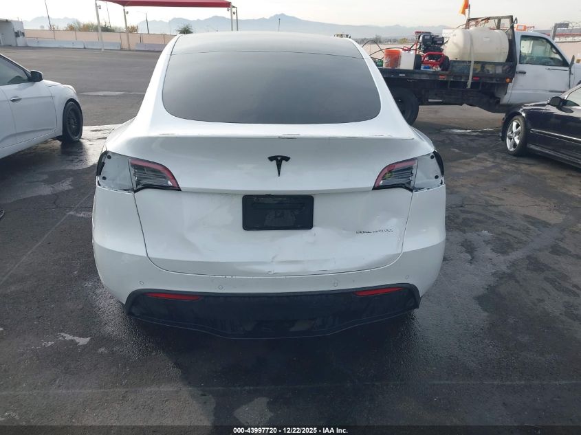 2022 Tesla Model Y Long Range Dual Motor All-Wheel Drive VIN: 7SAYGDEE6NF480132 Lot: 43997720