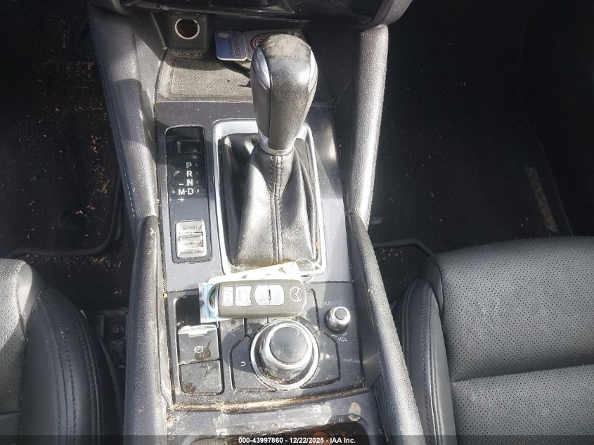 2017 Mazda Mazda6 Touring VIN: JM1GL1V51H1121562 Lot: 43997860