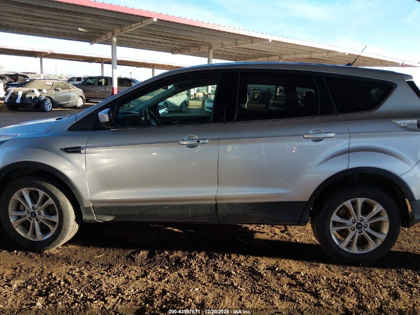 2019 Ford Escape Se VIN: 1FMCU0G90KUB12181 Lot: 43997871