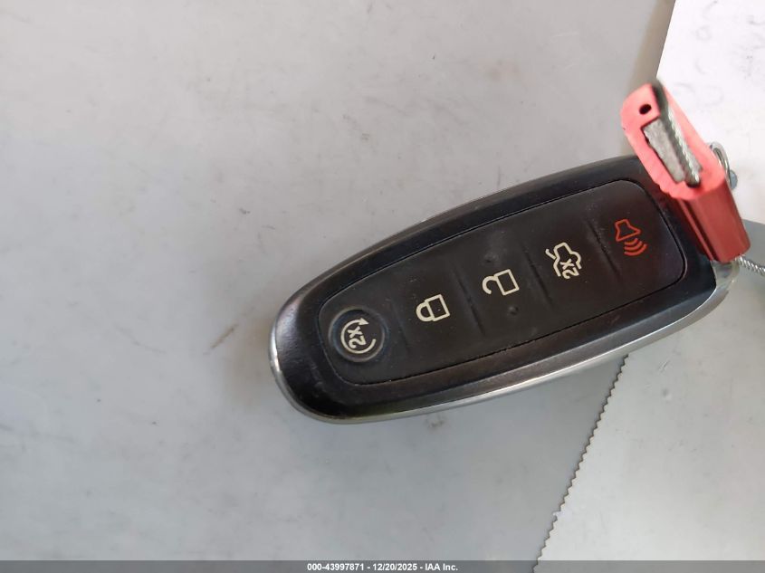 2019 Ford Escape Se VIN: 1FMCU0G90KUB12181 Lot: 43997871