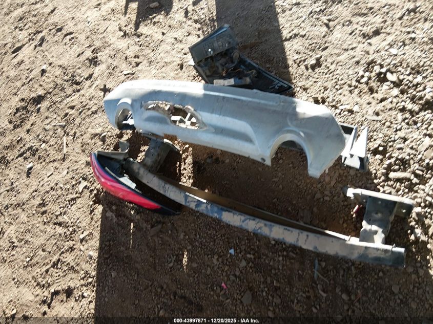 2019 Ford Escape Se VIN: 1FMCU0G90KUB12181 Lot: 43997871