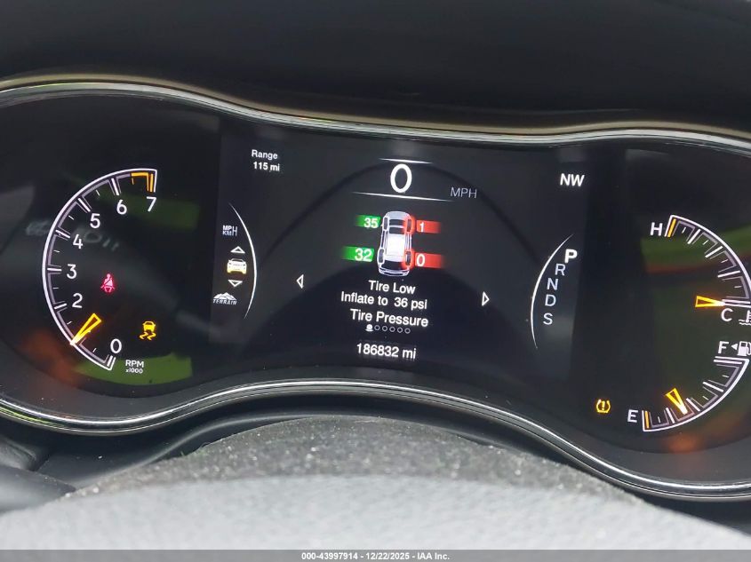 2014 Jeep Grand Cherokee Overland VIN: 1C4RJFCG3EC238057 Lot: 43997914