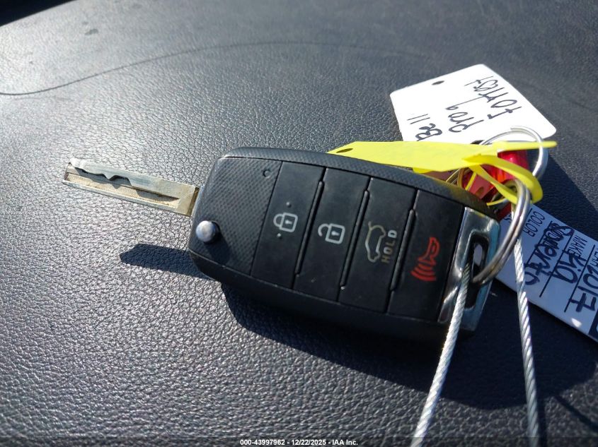 2017 Kia Sorento 2.4L Lx VIN: 5XYPG4A35HG285231 Lot: 43997962