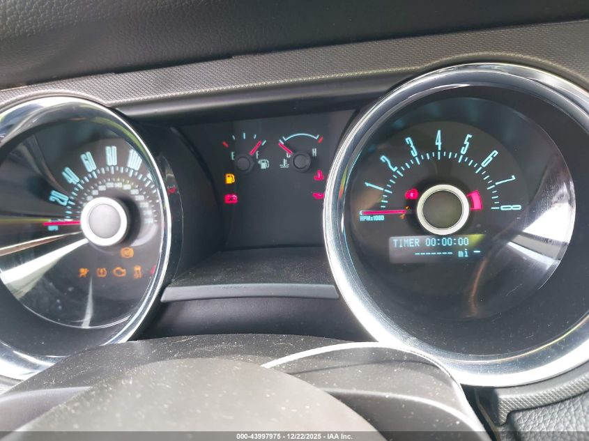 2013 Ford Mustang V6 VIN: 1ZVBP8AM3D5275422 Lot: 43997975