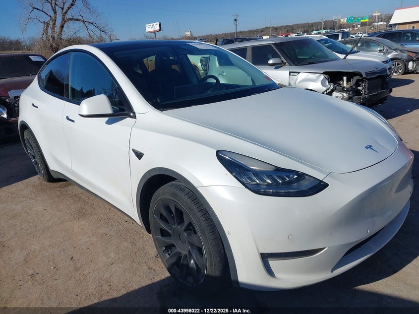 7SAYGDEE5NF386632 2022 Tesla Model Y Long Range Dual Motor All-Wheel Drive auction photo 1