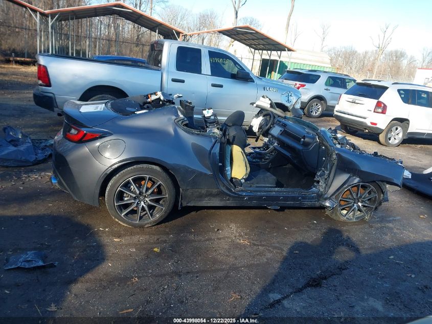 2024 Toyota Gr86 VIN: JF1ZNBB12R8757805 Lot: 43998054