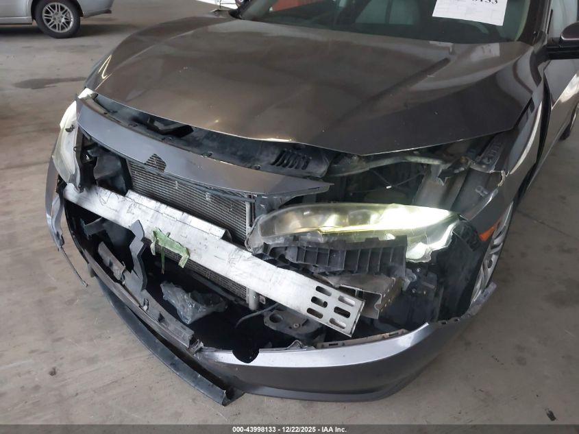 2017 Honda Civic Lx VIN: 2HGFC2F50HH517811 Lot: 43998133