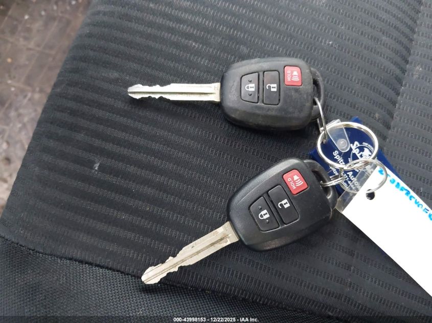 2015 Toyota Rav4 Le VIN: 2T3BFREV0FW349213 Lot: 43998153