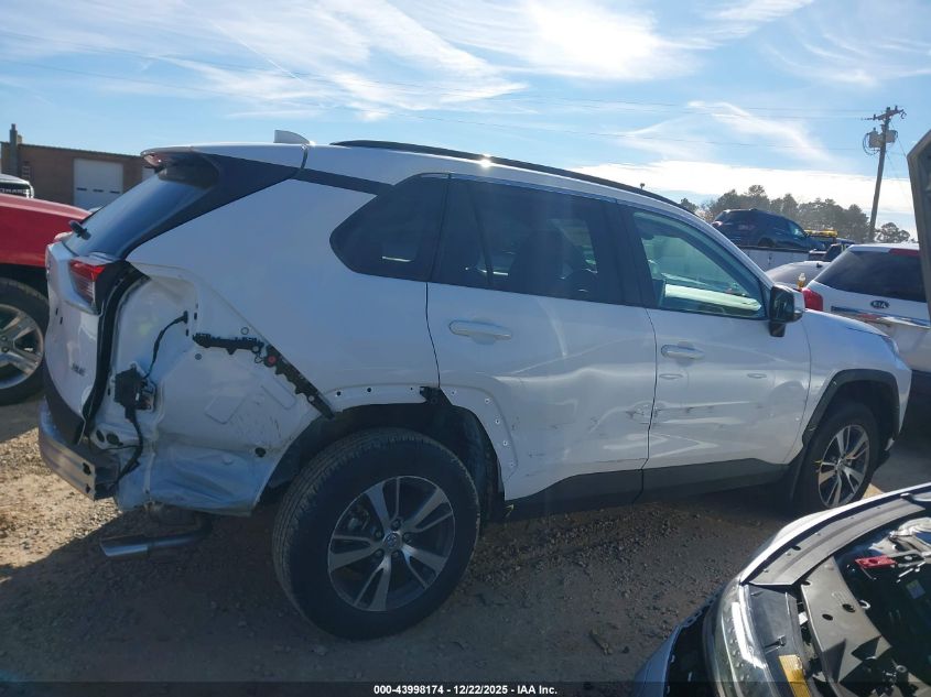 2025 Toyota Rav4 Xle VIN: 2T3W1RFV3SC318371 Lot: 43998174