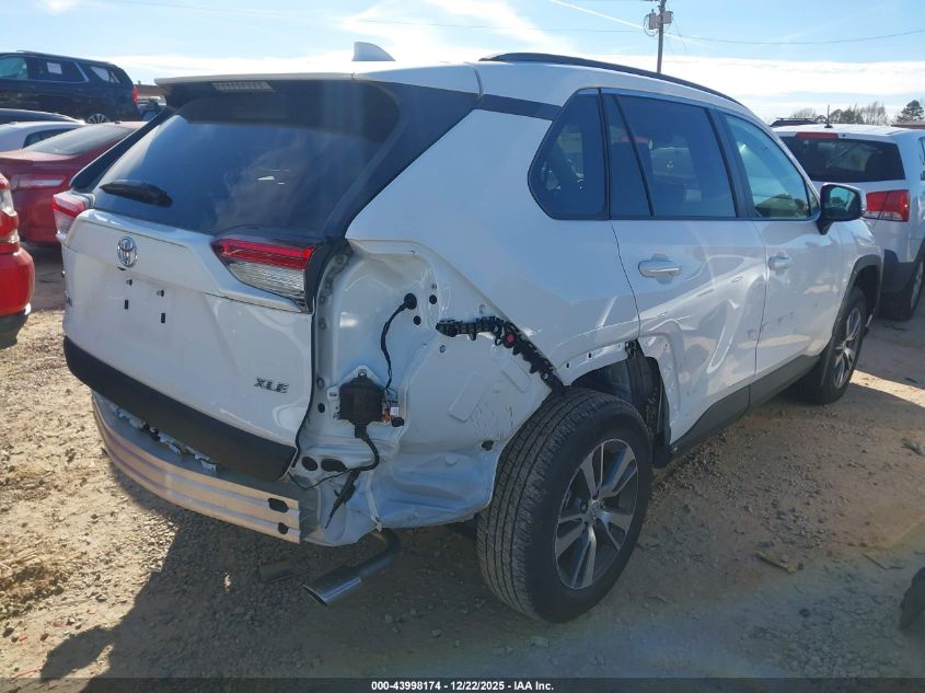 2025 Toyota Rav4 Xle VIN: 2T3W1RFV3SC318371 Lot: 43998174