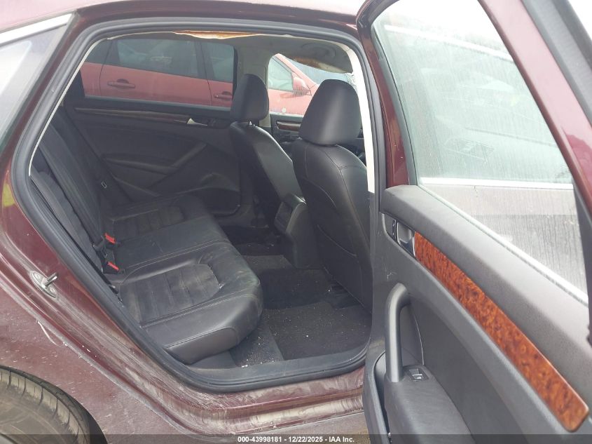 2012 Volkswagen Passat 2.0L Tdi Sel Premium VIN: 1VWCN7A32CC044288 Lot: 43998181