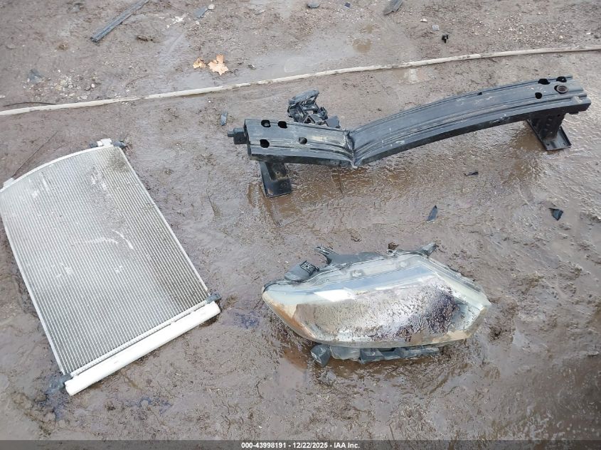 2015 Nissan Rogue Sl VIN: 5N1AT2MV4FC852223 Lot: 43998191