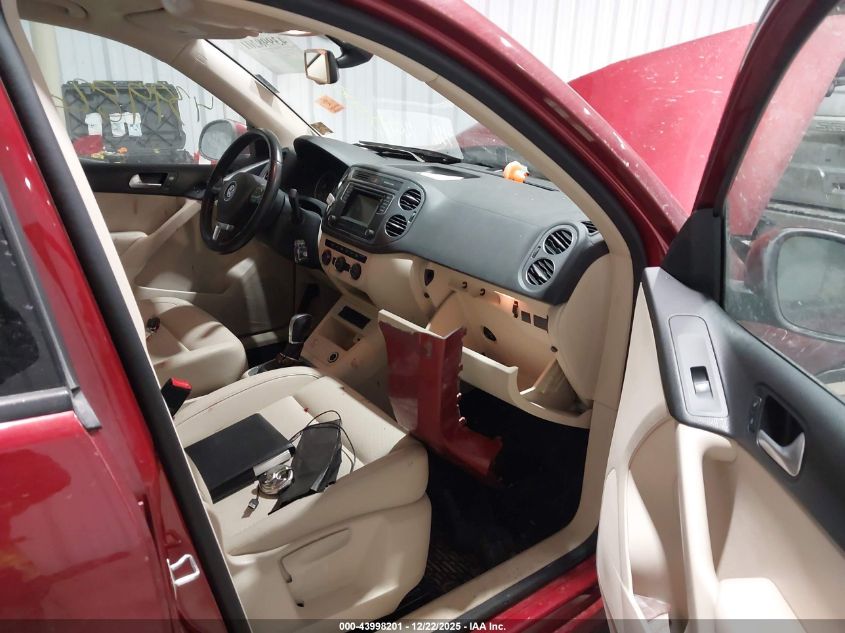 2016 Volkswagen Tiguan S VIN: WVGBV7AX3GW042115 Lot: 43998201