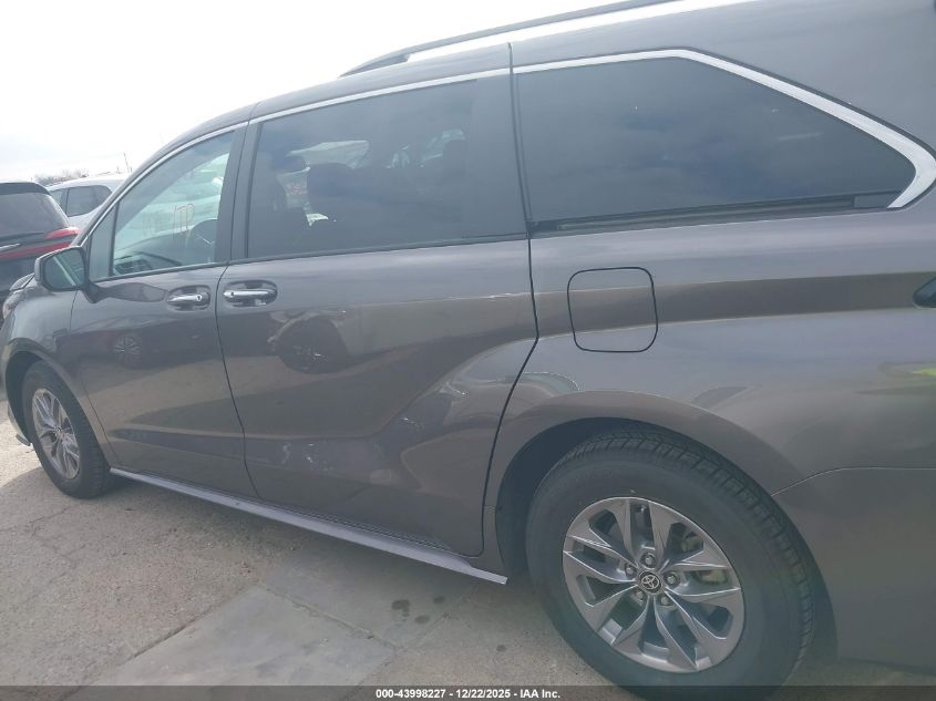 2024 Toyota Sienna Xle VIN: 5TDYRKECXRS193534 Lot: 43998227