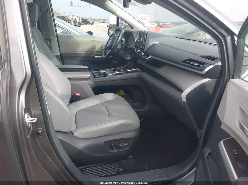 2024 Toyota Sienna Xle VIN: 5TDYRKECXRS193534 Lot: 43998227