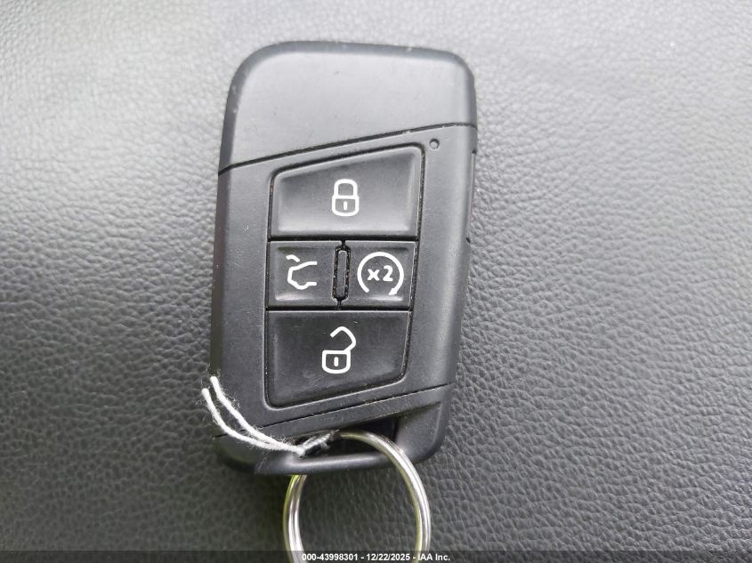 2019 Volkswagen Atlas 3.6L V6 Se W/Technology R-Line VIN: 1V2YR2CA4KC561519 Lot: 43998301