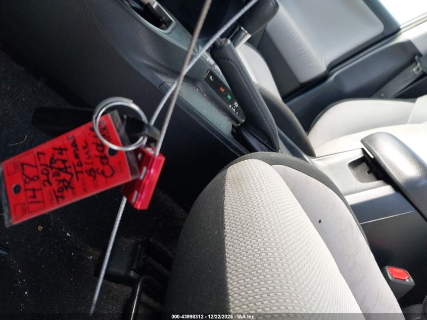 2017 Toyota Rav4 Xle VIN: JTMWFREV0HJ102289 Lot: 43998312