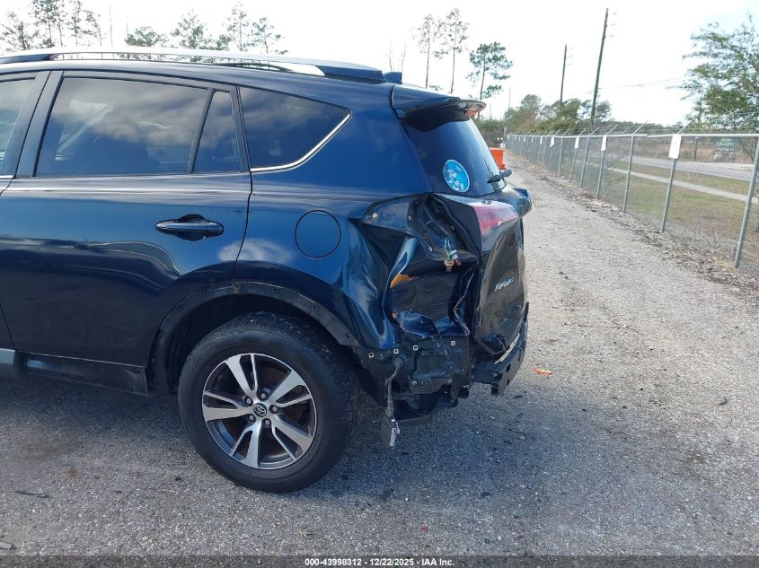 2017 Toyota Rav4 Xle VIN: JTMWFREV0HJ102289 Lot: 43998312