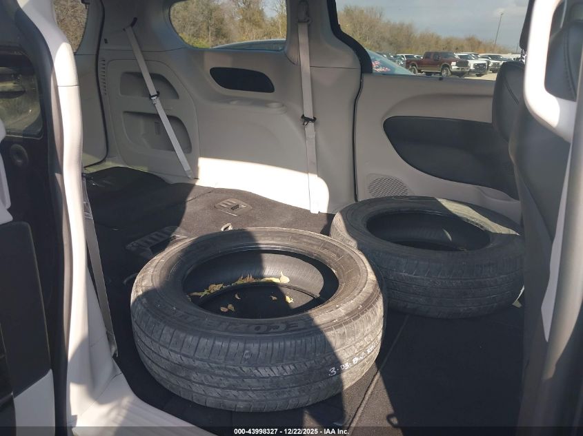 2024 Chrysler Pacifica Touring L VIN: 2C4RC1BG3RR136169 Lot: 43998327