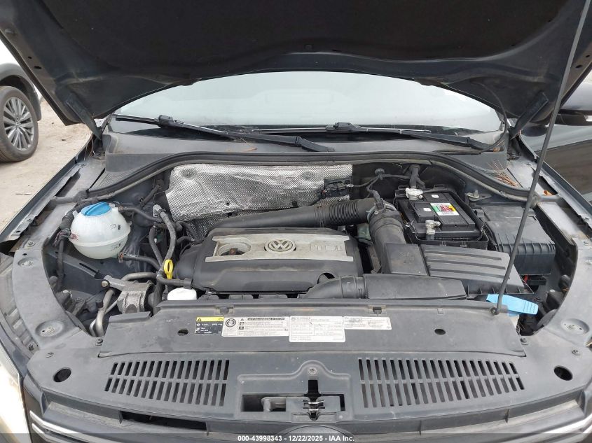 2015 Volkswagen Tiguan S VIN: WVGAV7AX3FW593753 Lot: 43998343