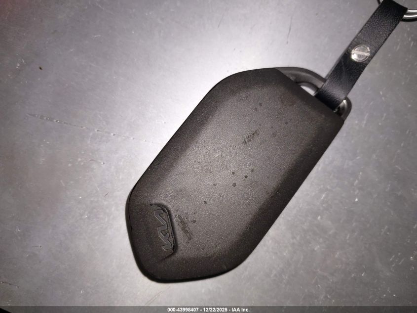 2025 Kia Carnival Mpv Lxs VIN: KNDNB5K39S6462173 Lot: 43998407