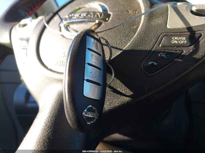 2017 Nissan Sentra Sr VIN: 3N1AB7AP8HY340231 Lot: 43998418