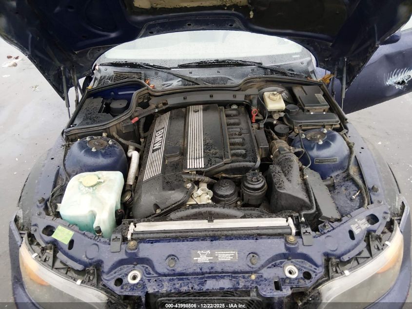 1999 BMW Z3 2.3 VIN: 4USCH9339XLF82749 Lot: 43998506