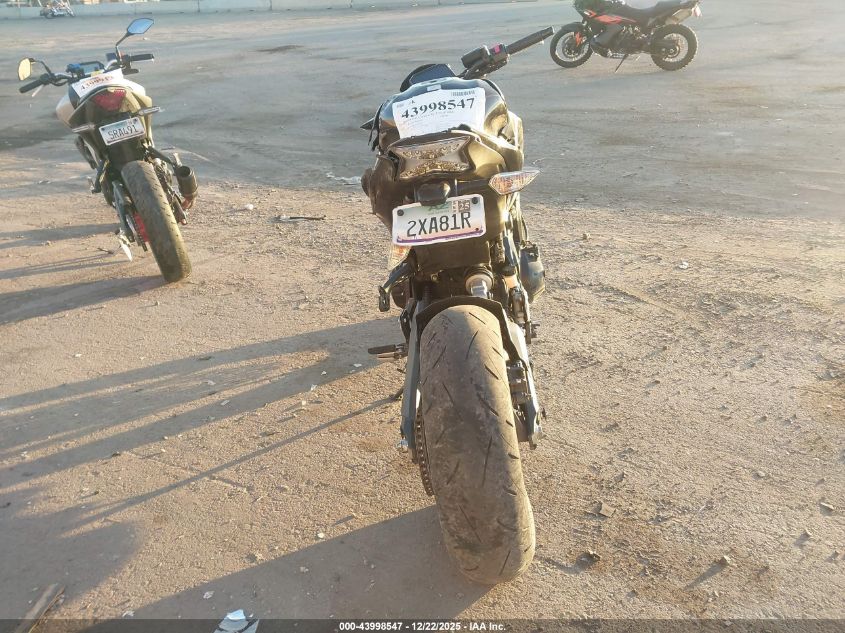 2022 Kawasaki Zr900 VIN: JKAZR2F19NA035222 Lot: 43998547