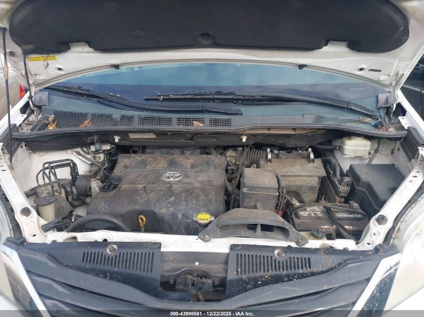 2011 Toyota Sienna Xle V6 VIN: 5TDYK3DCXBS091071 Lot: 43998561