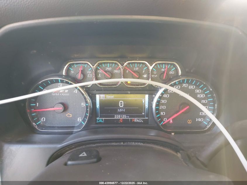 2018 Chevrolet Silverado 1500 2Lt VIN: 3GCUKREC3JG326729 Lot: 43998577