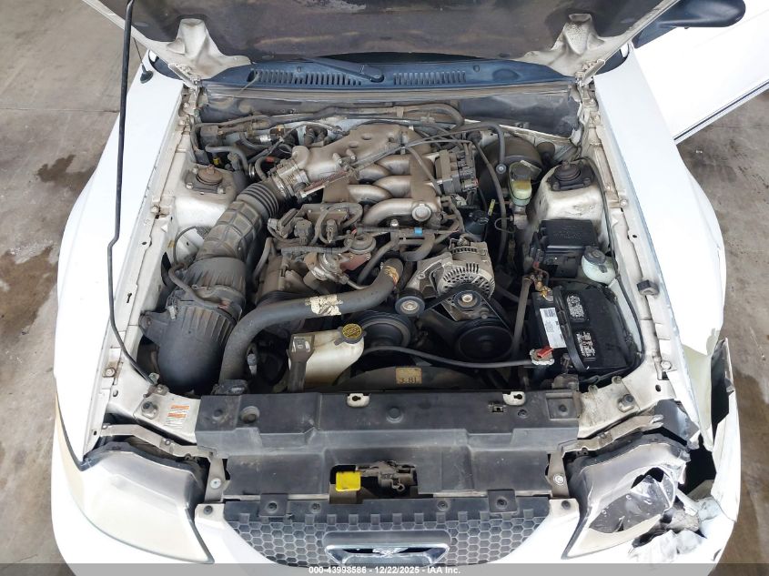 2000 Ford Mustang VIN: 1FAFP4041YF234193 Lot: 43998586