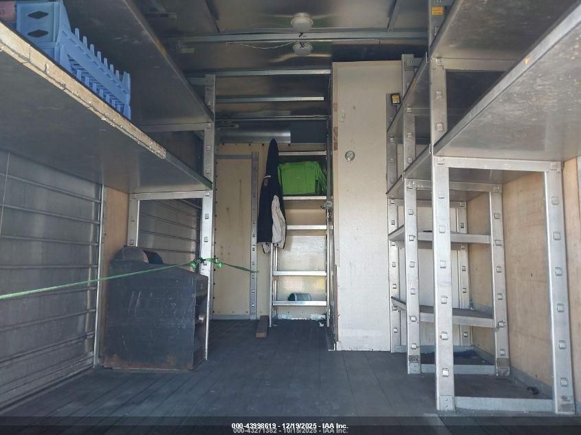 2007 GMC W4S042 W4500 Hd Gas Reg VIN: 4KDC4B1U17J800174 Lot: 43998619