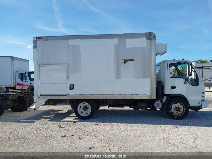 2007 GMC W4S042 W4500 Hd Gas Reg VIN: 4KDC4B1U17J800174 Lot: 43998619